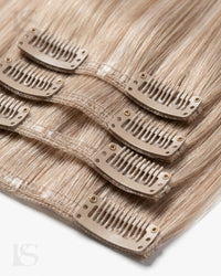 Natural Hair Extension Ash Bronde Lys — the clips and the silicone band