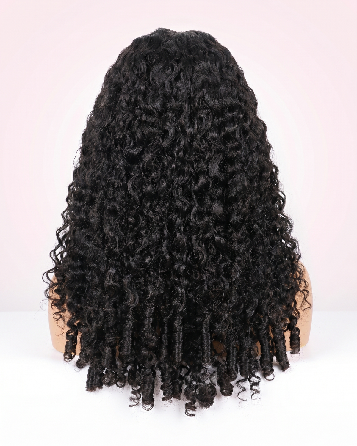 Perruque Burmese Curly Prête-à-porter - Noir Naturel | LYS — vue 4