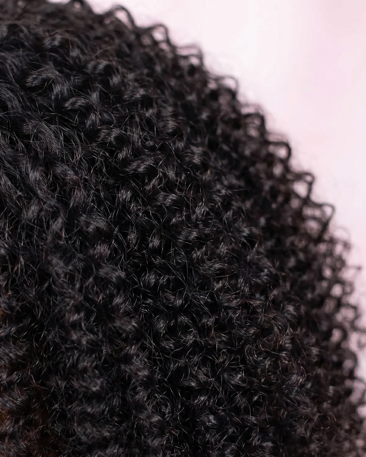 Demi-Perruque Kinky Curly Prête-à-porter - Noir Naturel | LYS — vue 3