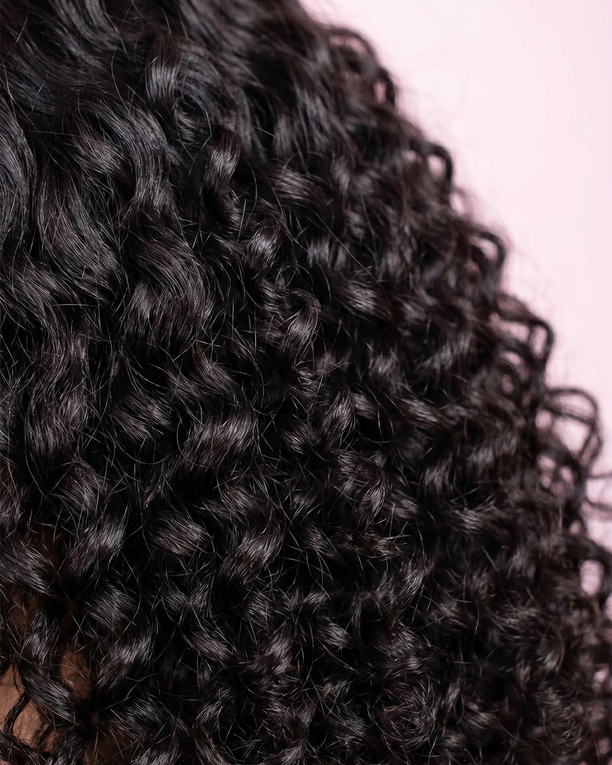Perruque Burmese Curly Prête-à-porter - Noir Naturel | LYS — vue 3