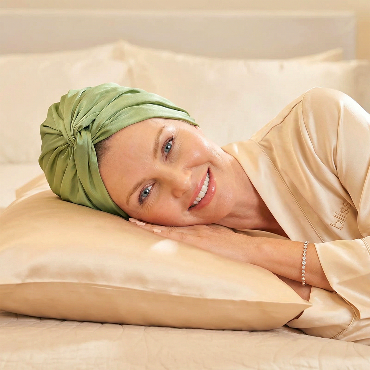 Bonnet en Soie de Mûrier - Olive | LYS — vue 4